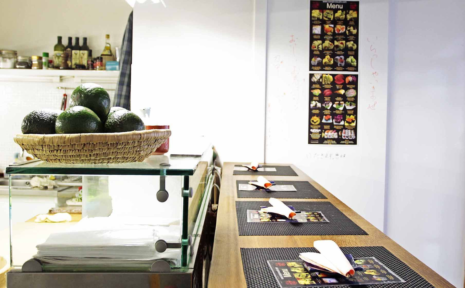 https://oa.grandeguide.ba/wp-content/uploads/2024/11/SushiSan2.png